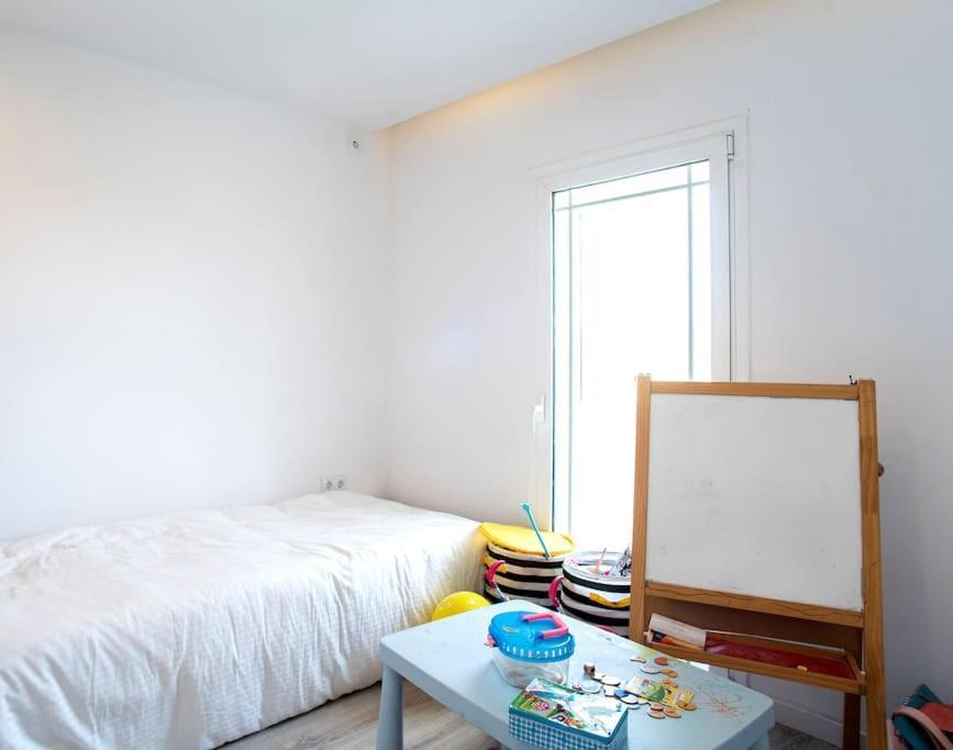 20 Min From Bcn- Charming House W/ Pool & Bbq Area Villa Cervelló Екстериор снимка