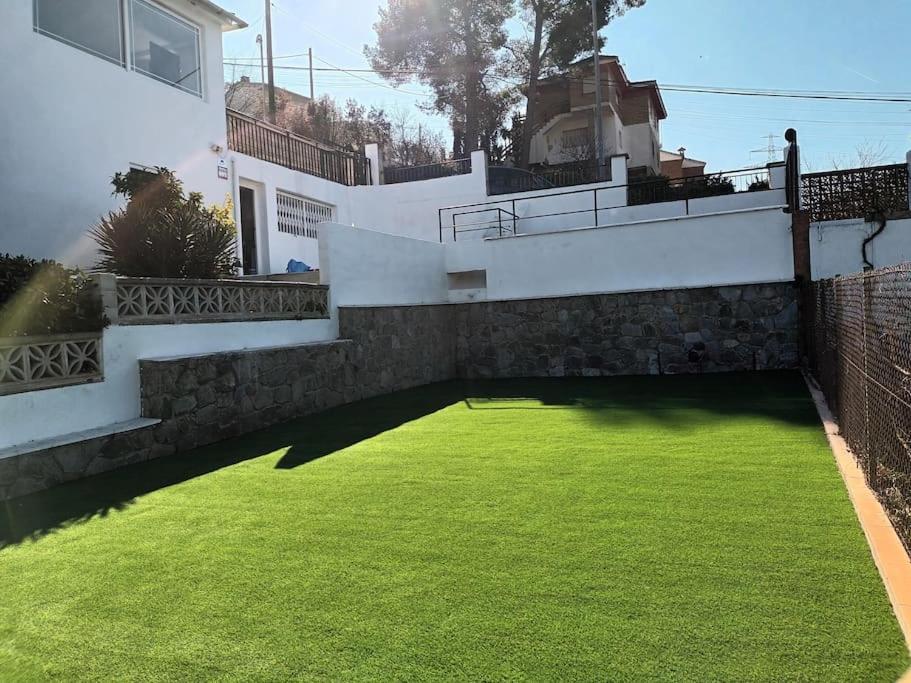 20 Min From Bcn- Charming House W/ Pool & Bbq Area Villa Cervelló Екстериор снимка